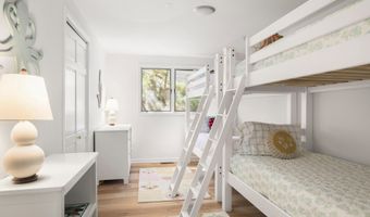 5 W 4TH St, Barnegat Light, NJ 08006