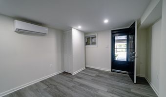 917 EMERSON St NW, Washington, DC 20011