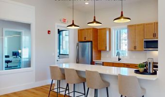 1 Longview Dr 208, Atkinson, NH 03811