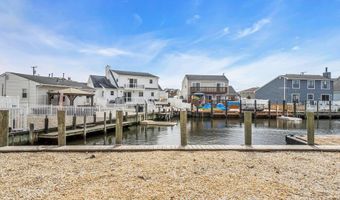 3 Drake Dr, Bayville, NJ 08721