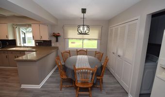 9640 Shady Ln, Algonac, MI 48001