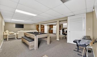 1331 Parkview Valley Dr, Ballwin, MO 63011