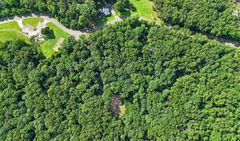 173 Hogan Pond Ln, Ball Ground, GA 30107