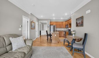 1 Francis Dr 405, Andover, MA 01810