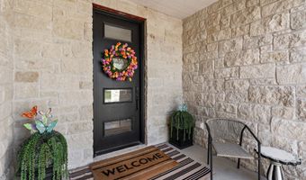 1605 N Lakeside Dr, Andover, KS 67002
