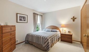 6435 157th St W, Apple Valley, MN 55124