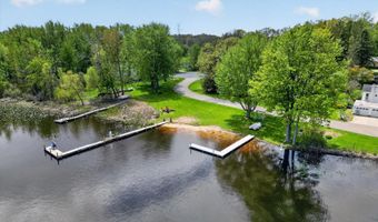 3880 Bell Lake Dr NE, Ada, MI 49301