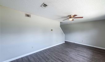 890 HIBISCUS St, Atlantic Beach, FL 32233