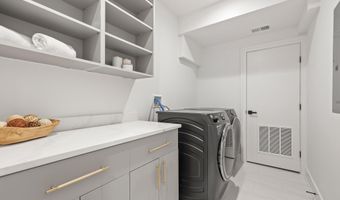 4411 ILLINOIS Ave NW, Washington, DC 20011