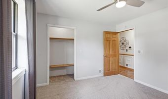 1426 E State Line Rd, Baxter Springs, KS 66713