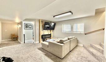 26855 SW 89th Rd, Beatrice, NE 68310