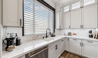 912 Holstein Ct, Gardnerville, NV 89460