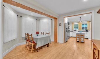 436 Pinewood St, Ann Arbor, MI 48103