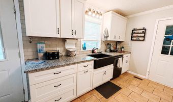 1019 8th St, Arab, AL 35016