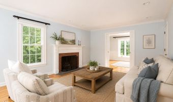 6 Valley Ct, Bethel, CT 06801