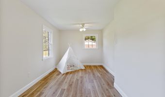 400 Black Oak Rd, Bonneau, SC 29431