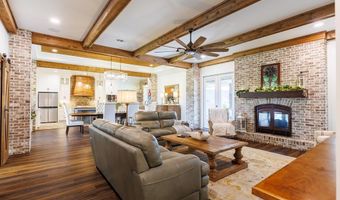 173 Circlestone Dr, Adel, GA 31620