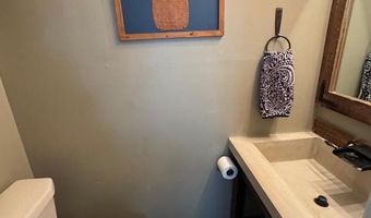3412 COLONIAL Ct, Allentown, PA 18104