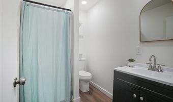 109 Dewey Ave, Alice, TX 78332