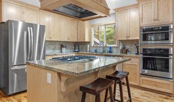 1474 Pine Dr, Arnold, CA 95223