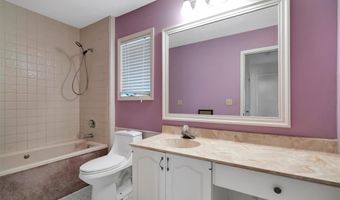 1503 Birnamwood Trail Dr, Ballwin, MO 63021