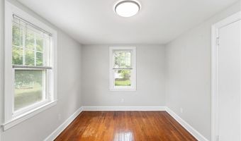 32 Rosemere Dr, East Providence, RI 02914