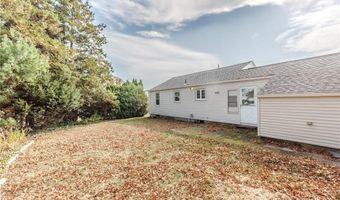 19 Coulters Rd, Cranston, RI 02920