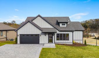 324 Avery Trail Dr 26, Arden, NC 28704