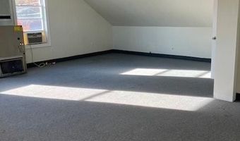 133 Central St 2L, Warwick, RI 02886