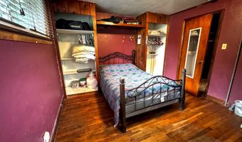 118 Foster Dr, Bennington, VT 05201