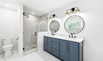 1007 Evergreen Rd, Anchorage, KY 40223