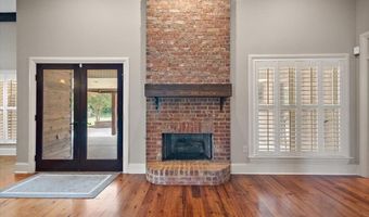 216 Meadowlands Dr, Brandon, MS 39047