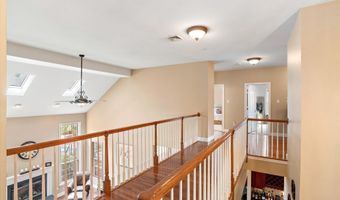 6 SLEEPY HOLLOW Ct, Allentown, NJ 08501