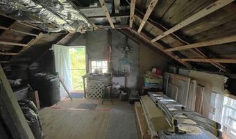 17 James St, Bangor, ME 04401