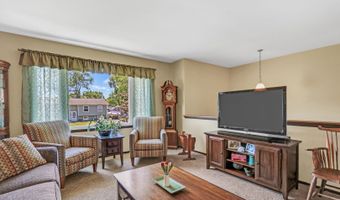 471 Linden Ln, Antioch, IL 60002