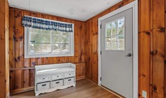 42 Brewster Rd, Barnstead, NH 03225