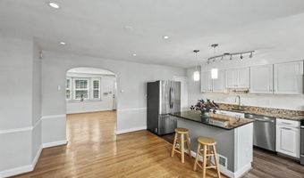 210 STEVENSON Ln, Baltimore, MD 21212