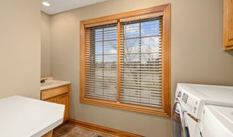 1201 Phaeton Way, Auburn, IN 46706