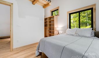 39 Bent Creek Preserve Rd, Asheville, NC 28806
