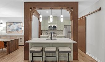 918 E Lakecrest Dr, Andover, KS 67002