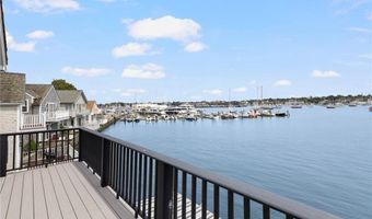 5 Defenders Row, Newport, RI 02840
