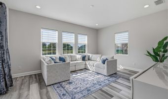 5254 WOLF CREEK Dr, Apollo Beach, FL 33572