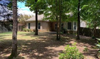 1756 VFW Rd, Auburn, AL 36832
