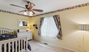 278 Oakleigh Woods Dr, Ballwin, MO 63011