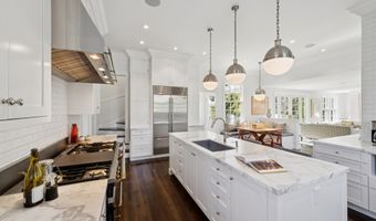 1121 BAY St, Alameda, CA 94501
