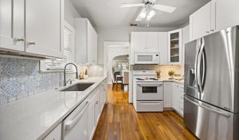 1900 PARK LAKE St, Orlando, FL 32803