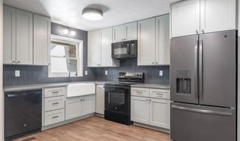 4 Gretchen Ln, Bella Vista, AR 72715