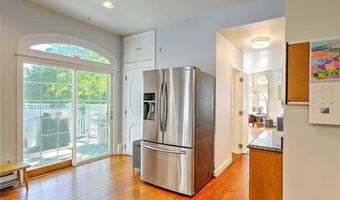 247 Oaklawn Ave, Cranston, RI 02920