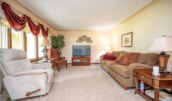 6685 Elwood St, Austintown, OH 44515