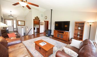 4525 E Rosemont Dr, Athol, ID 83801